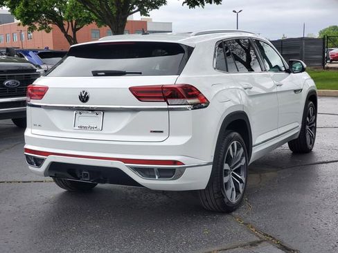 Used 2022 Volkswagen Atlas Cross Sport SEL Premium R-Line AWD/4WD image 4
