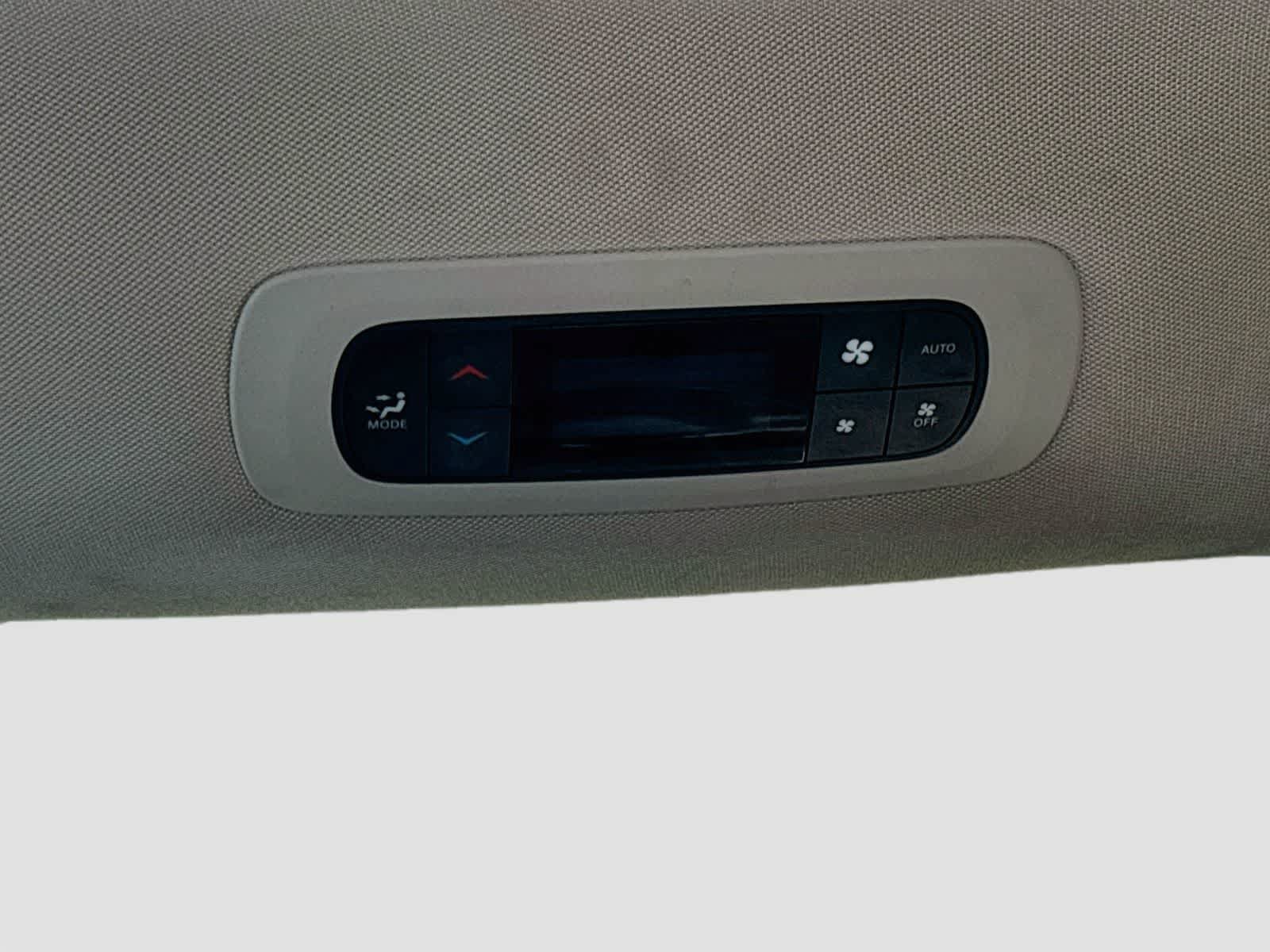 Used 2022 Chrysler Pacifica Touring-L FWD image 23