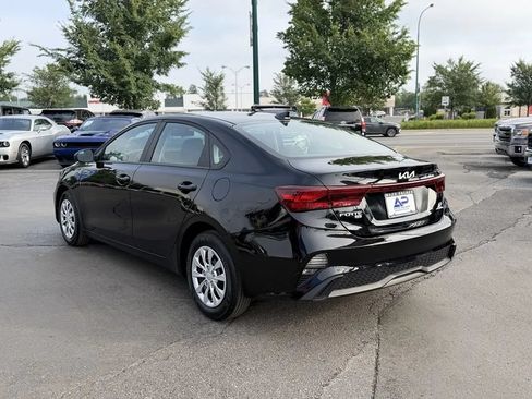 Used 2024 Kia Forte LX FWD image 4