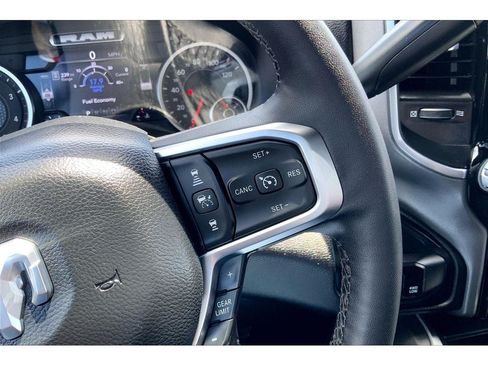 Used 2025 RAM 3500 Big Horn AWD/4WD image 20