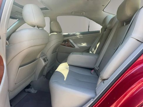 Used 2011 Toyota Camry XLE w/ SE/XLE Extra-Value Pkg FWD image 13