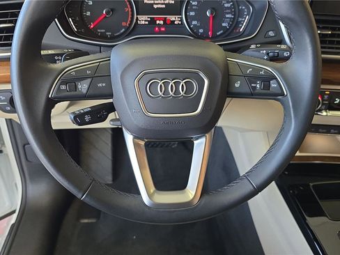 Used 2024 Audi Q5 2.0T Premium image 24