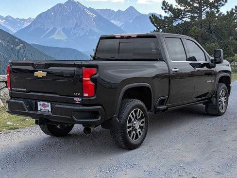 Used 2024 Chevrolet Silverado 3500 LTZ w/ LTZ Plus Package AWD/4WD image 6