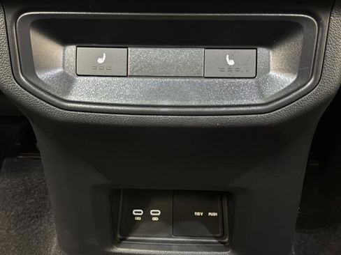 Used 2024 Volkswagen Atlas Cross Sport SEL R-Line AWD/4WD image 35