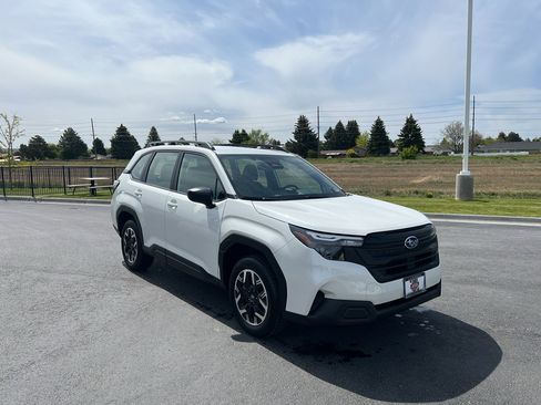 Used 2026 Subaru Forester AWD/4WD image 6