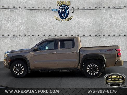 Used 2024 Nissan Frontier PRO-4X w/ Technology Package image 2