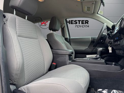Certified 2021 Toyota Tacoma SR AWD/4WD image 17