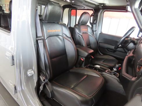 Used 2022 Jeep Gladiator Mojave w/ LED Lighting Group AWD/4WD image 33