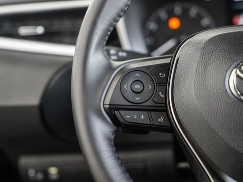 Used 2024 Toyota Corolla SE image 27