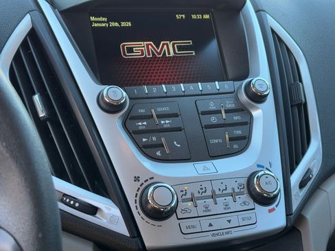 Used 2017 GMC Terrain SLE image 22