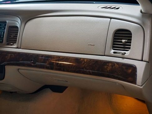 Used 2006 Mercury Grand Marquis LS image 35