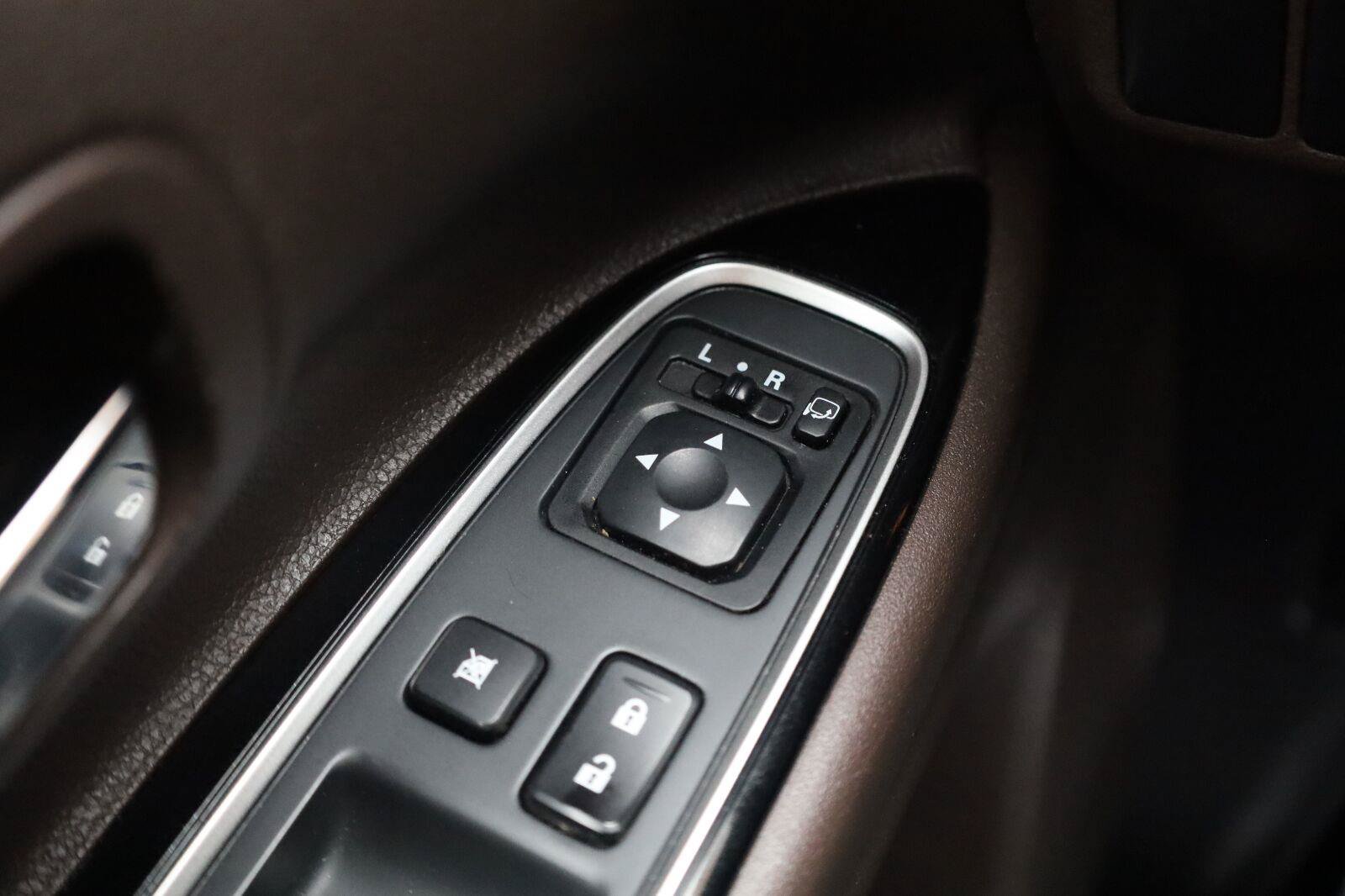Used 2018 Mitsubishi Outlander GT AWD/4WD image 40