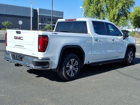Used 2023 GMC Sierra 1500 SLT w/ X31 Off-Road Package AWD/4WD image 5