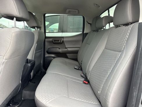 Used 2022 Toyota Tacoma SR image 10