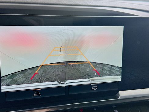 Used 2024 GMC Sierra 1500 Elevation image 22