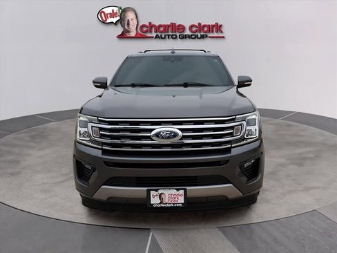 Used 2021 Ford Expedition XLT image 8