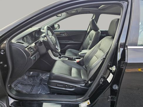 Used 2017 Honda Accord EX-L image 19