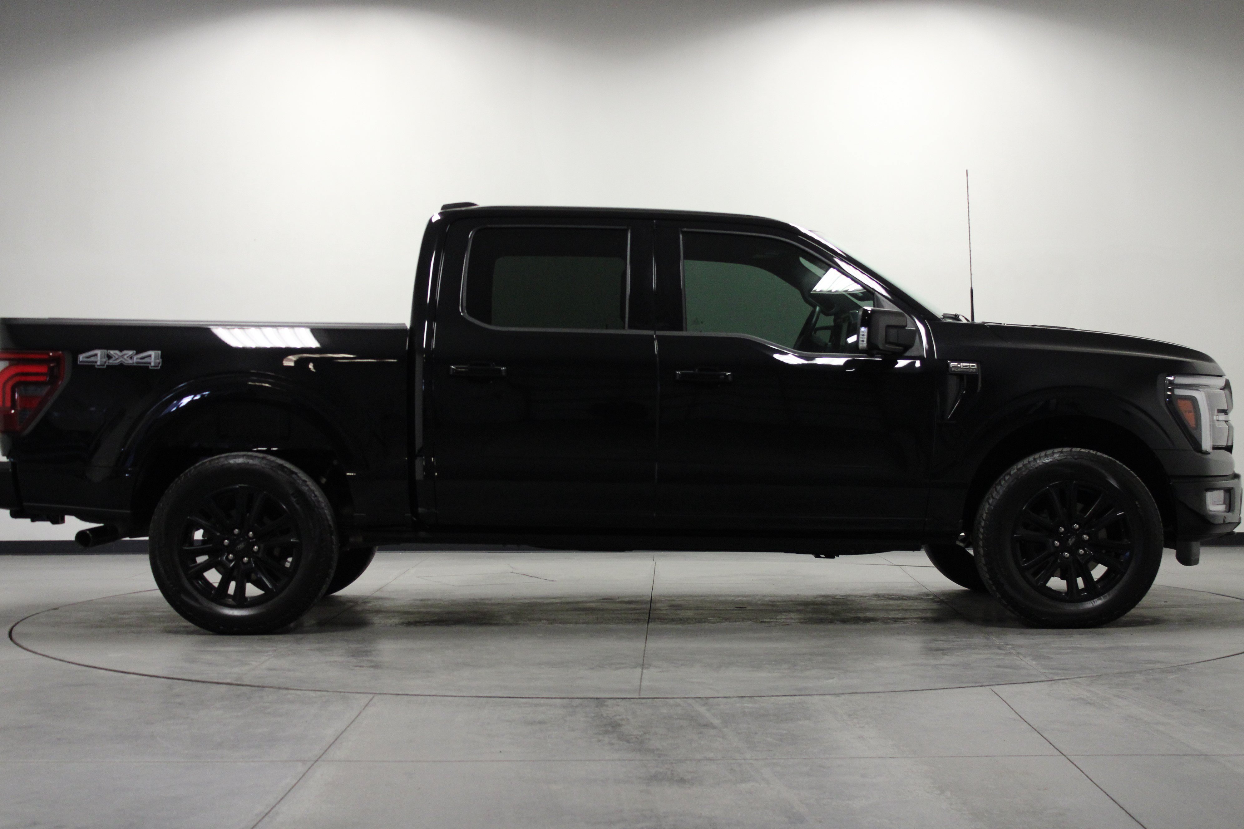Used 2025 Ford F150 Platinum w/ Equipment Group 702A High AWD/4WD image 3