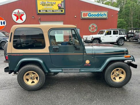 Used 1994 Jeep Wrangler S image 3