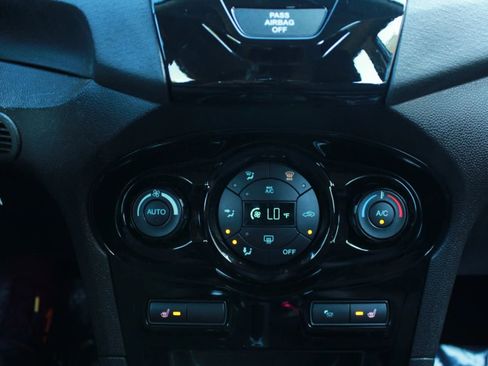 Used 2014 Ford Fiesta SE w/ Equipment Group 201A FWD image 15