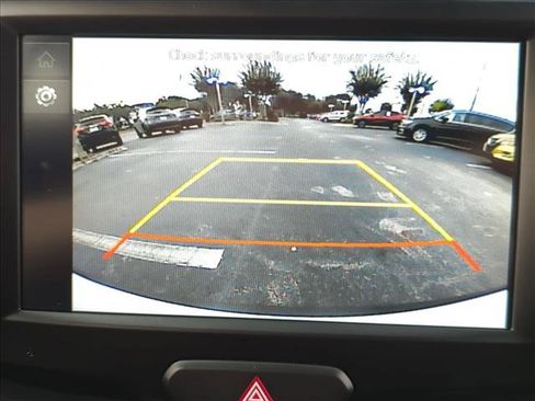 Used 2024 Kia Soul LX w/ Option Group 015 FWD image 13