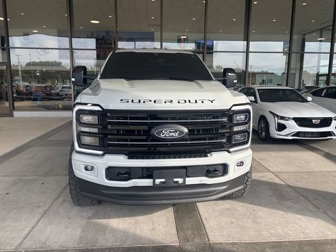 Used 2026 Ford F250 Platinum AWD/4WD image 3