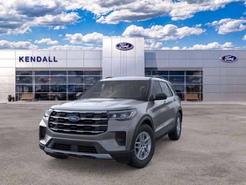 New 2026 Ford Explorer Active AWD/4WD image 2