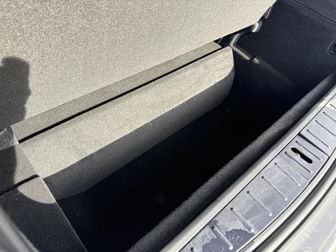 Used 2024 Tesla Model X Base image 29