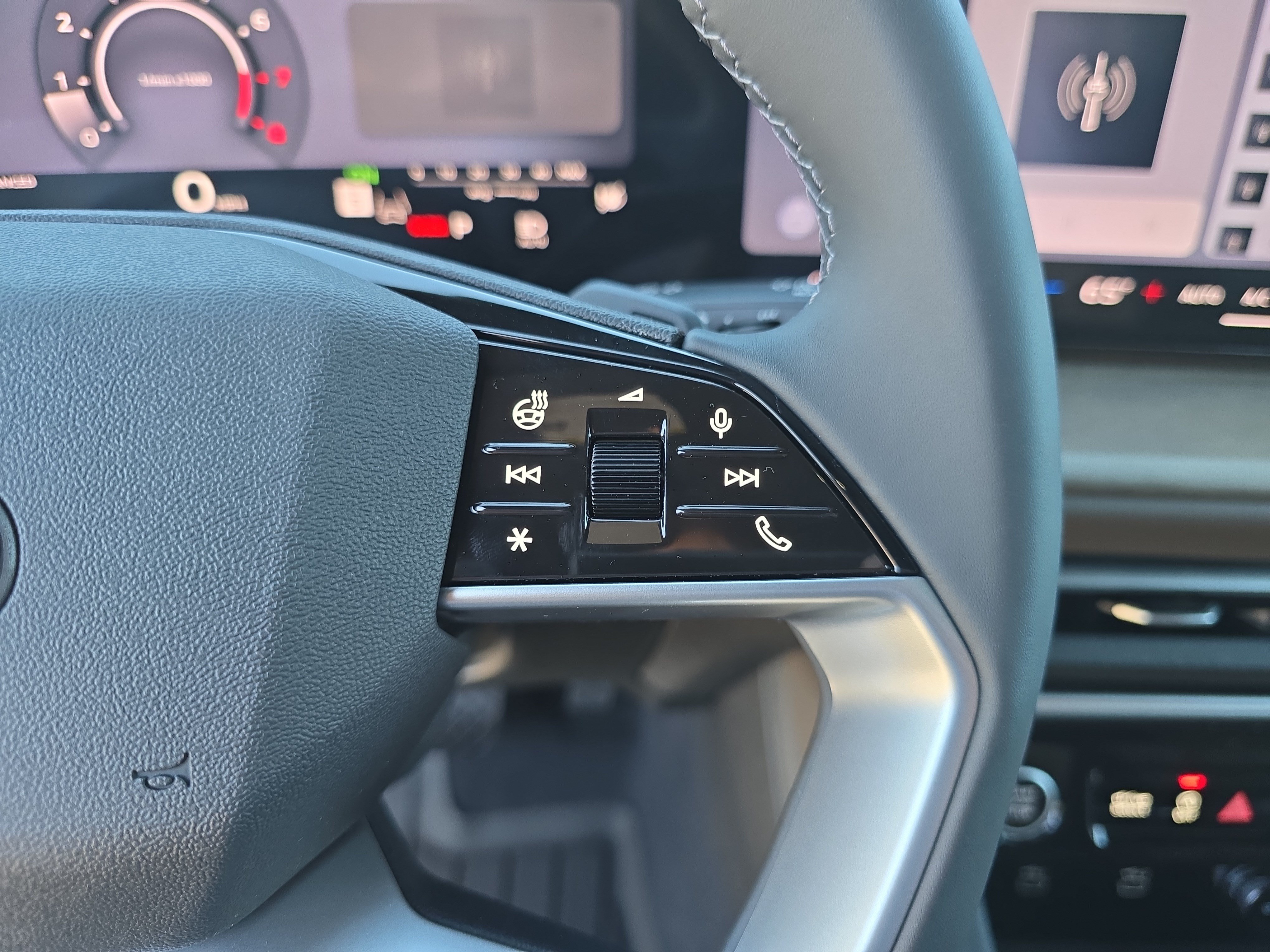 New 2026 Audi Q5 Premium Plus AWD/4WD image 18