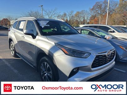 Used 2023 Toyota Highlander XLE
