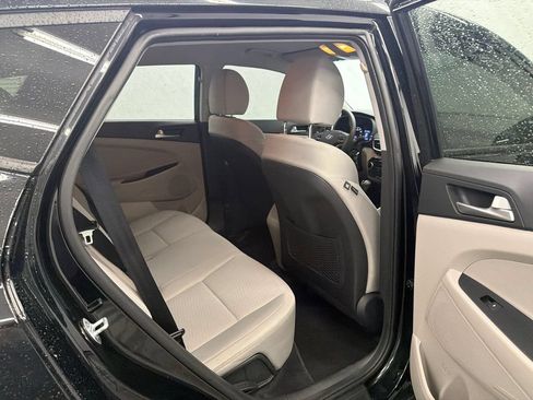 Used 2019 Hyundai Tucson SE FWD image 15