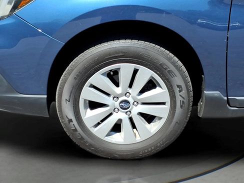 Used 2019 Subaru Outback 2.5i Premium AWD/4WD image 9