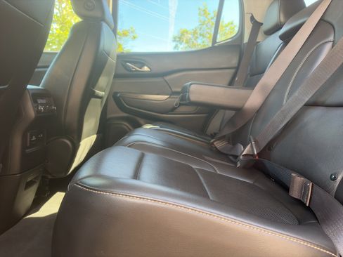 Used 2024 Chevrolet Trax LT FWD image 31