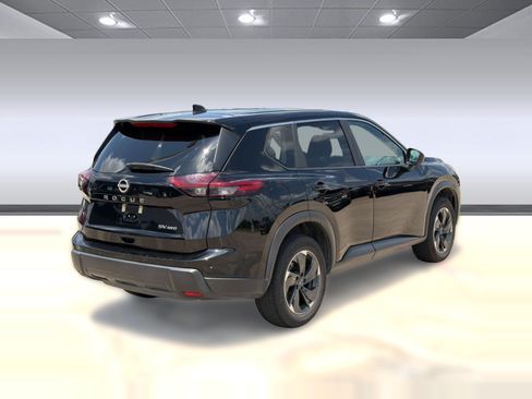 Used 2024 Nissan Rogue SV AWD/4WD image 9