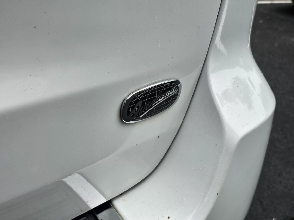 Used 2020 Jeep Grand Cherokee Overland AWD/4WD image 8