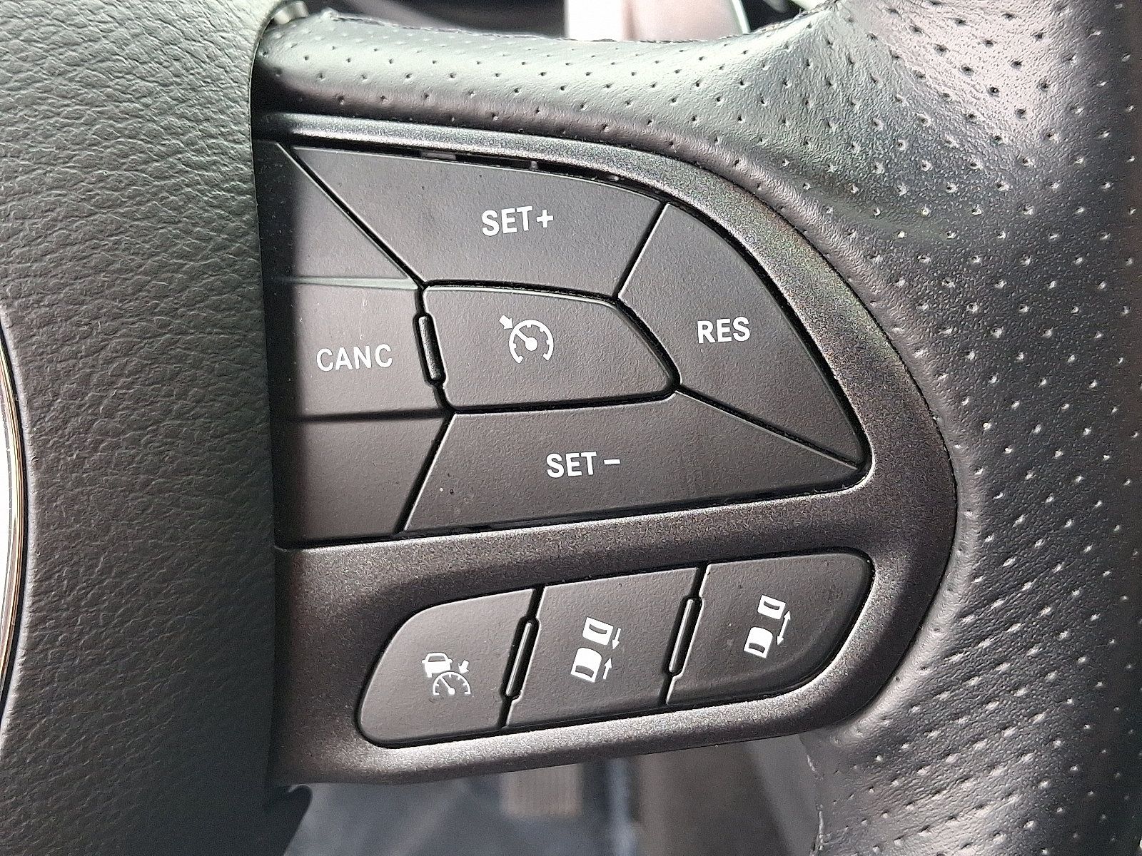 Used 2022 Dodge Durango GT AWD/4WD image 24