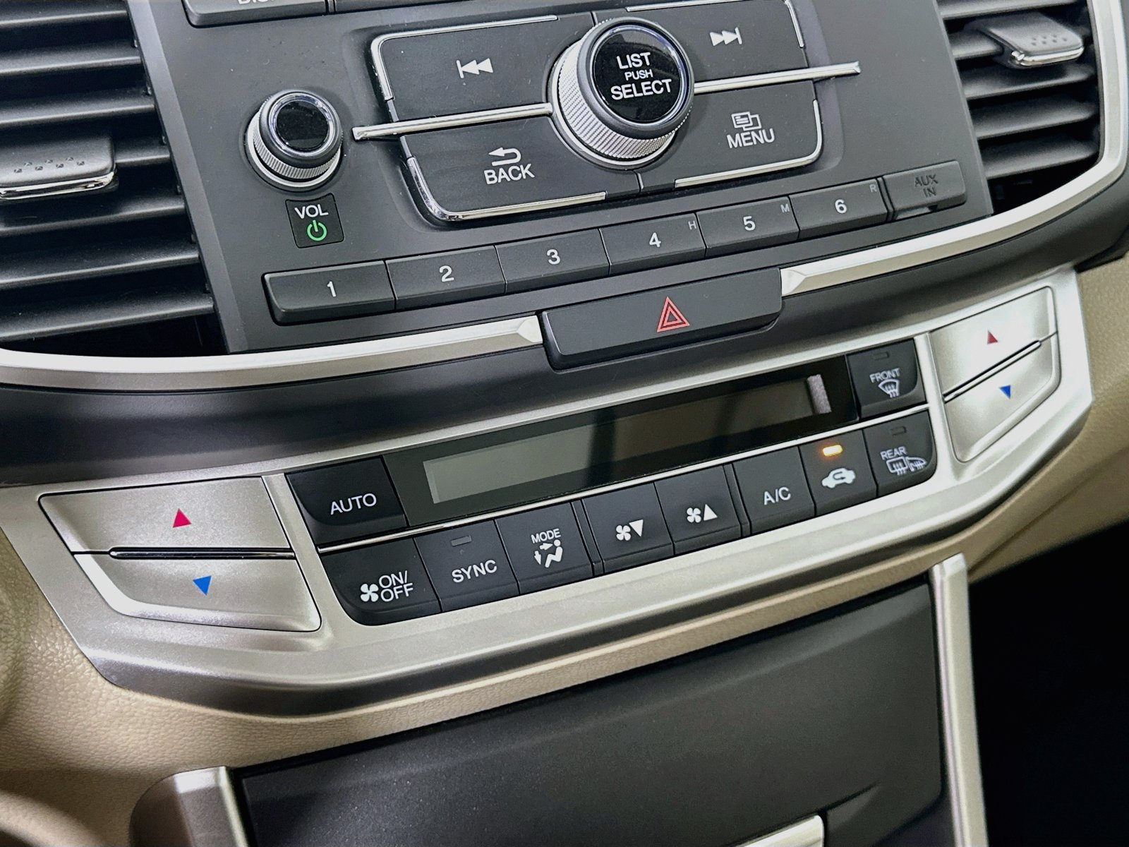 Used 2014 Honda Accord EX image 27