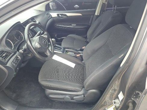 Used 2019 Nissan Sentra S image 2