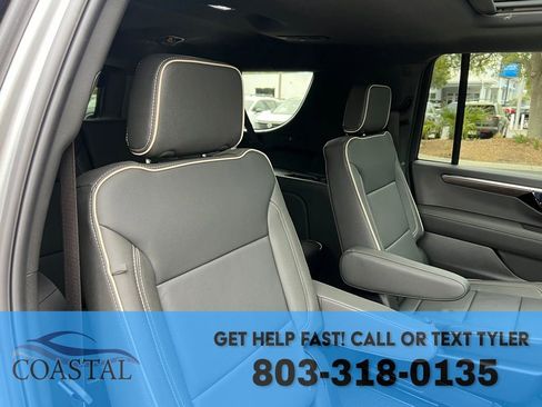 New 2026 Chevrolet Suburban Premier image 28