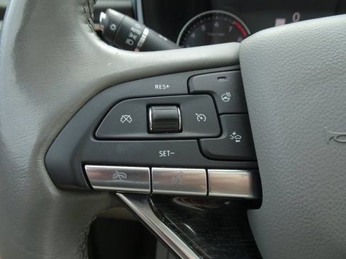 Used 2024 Cadillac XT6 Premium Luxury w/ LPO, Floor Liner Package AWD/4WD image 23