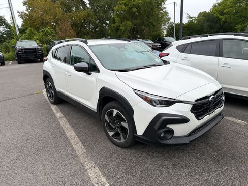 Used 2024 Subaru Crosstrek 2.5i Limited AWD/4WD image 16