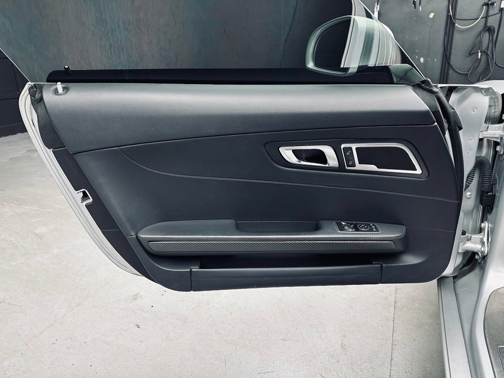 Used 2017 Mercedes-Benz AMG GT S image 30