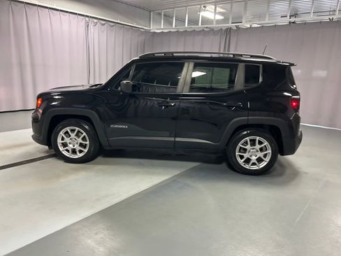 Used 2020 Jeep Renegade Sport w/ Sport Appearance Group FWD image 4