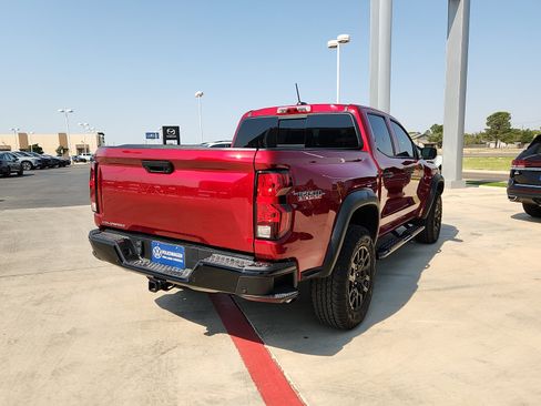 Used 2024 Chevrolet Colorado Trail Boss w/ Advanced Trailering Package AWD/4WD image 5