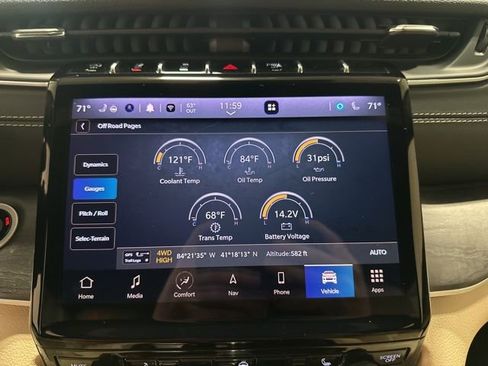 Used 2024 Jeep Grand Cherokee Limited w/ Trailer Tow Package image 29