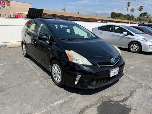 Used 2012 Toyota Prius V Three FWD image 3