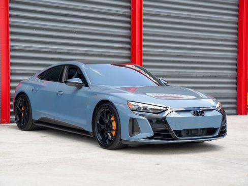 Used 2024 Audi RS e-tron GT w/ Carbon Performance Package AWD/4WD image 3