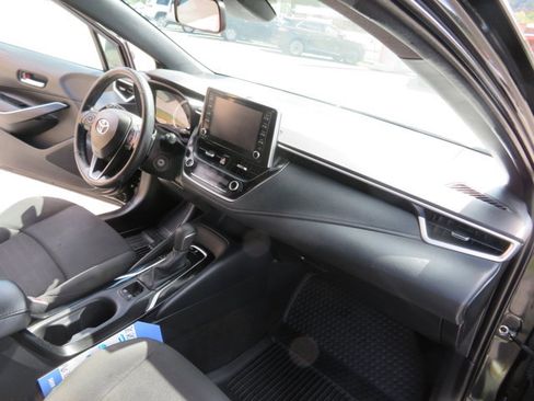 Used 2020 Toyota Corolla SE image 17