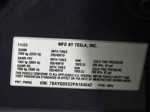 Used 2023 Tesla Model Y Long Range image 18