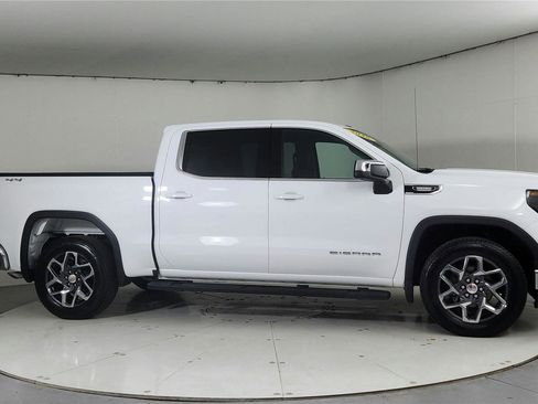 Used 2026 GMC Sierra 1500 SLE AWD/4WD image 8